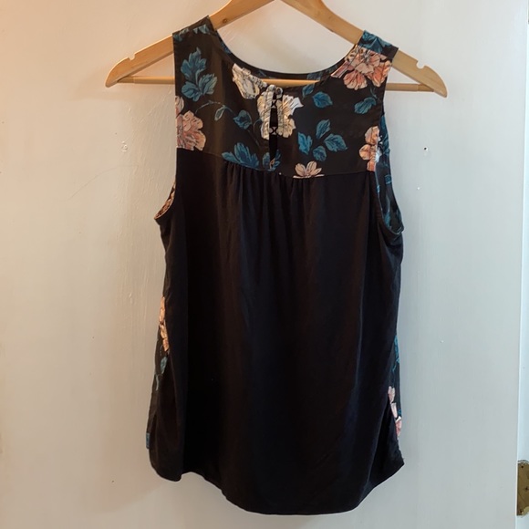 Target Floral Tank - Picture 2 of 5